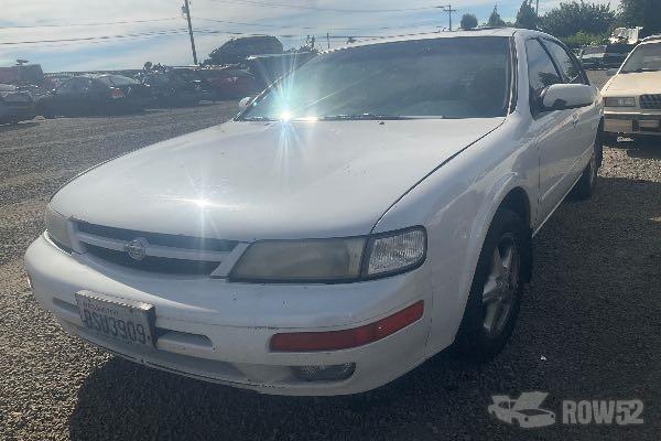 Photo of 1997 Nissan Maxima