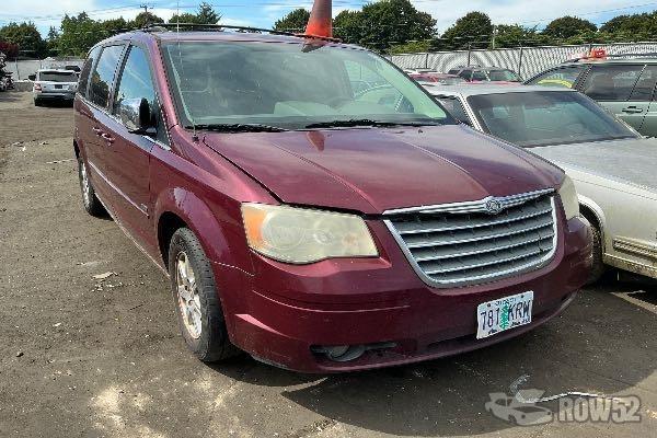 Photo of 2008 Chrysler Town & Country