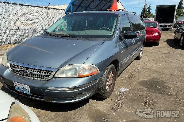 Photo of 2000 Ford Windstar