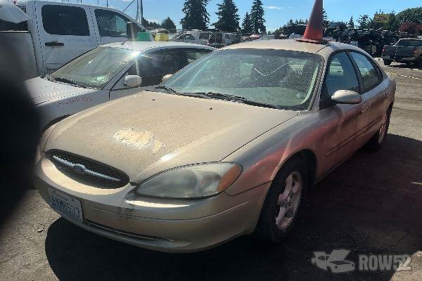 Photo of 2001 Ford Taurus