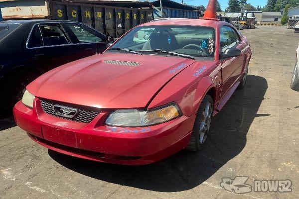 Photo of 2000 Ford Mustang