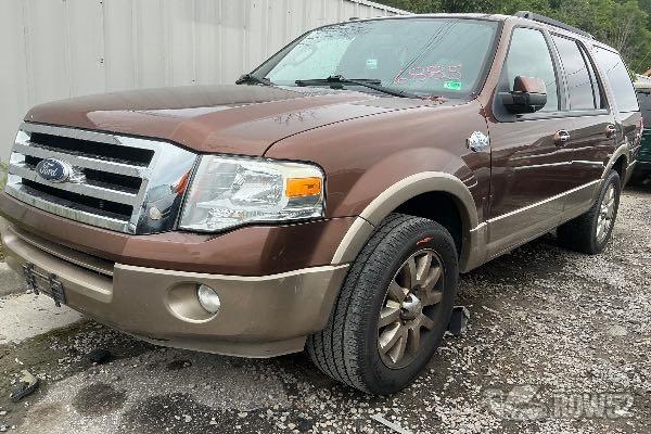 Photo of 2011 Ford Expedition