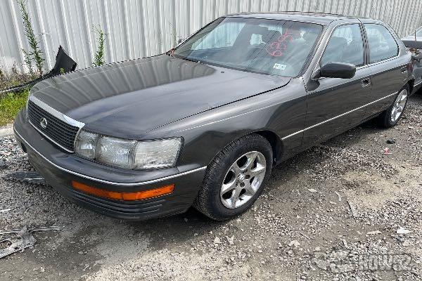 Photo of 1992 Lexus LS 400