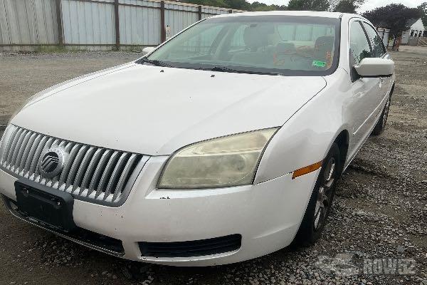 Photo of 2009 Mercury Milan