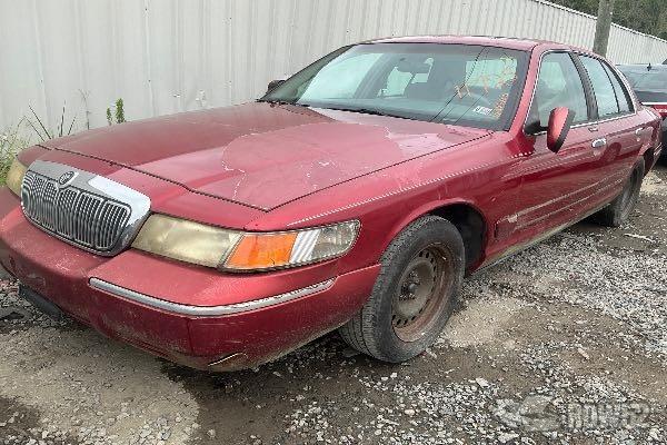 Photo of 1998 Mercury Grand Marquis