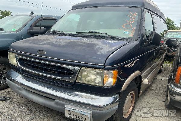 Photo of 2002 Ford Econoline