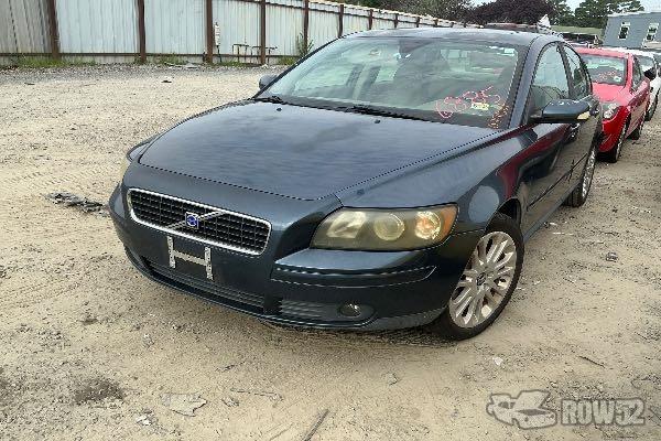 Photo of 2005 Volvo S40