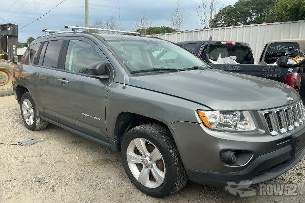 Photo of 2012 Jeep Compass