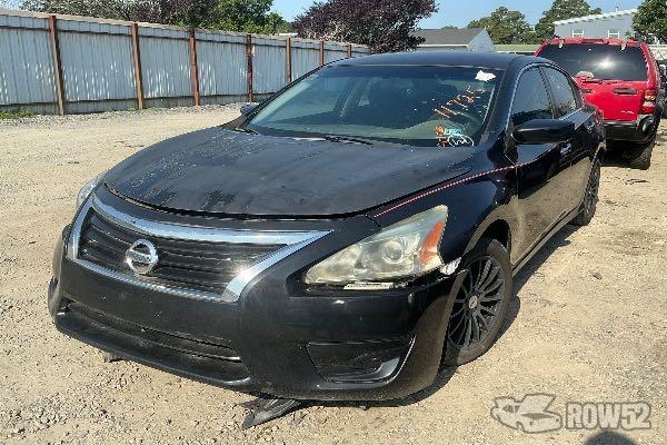 Photo of 2015 Nissan Altima