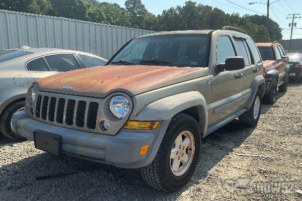 Photo of 2005 Jeep Liberty