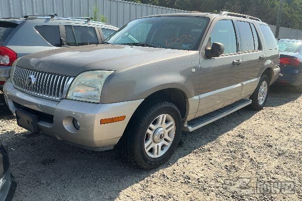 Photo of 2004 Mercury Mountaineer