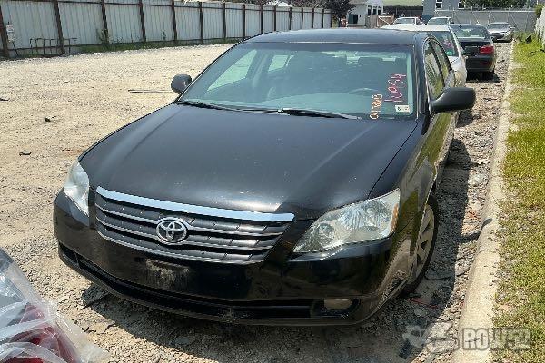 Photo of 2005 Toyota Avalon