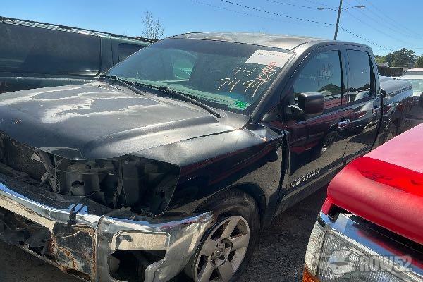 Photo of 2006 Nissan Titan