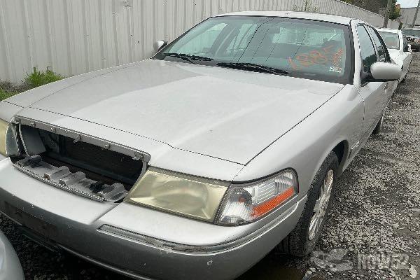 Photo of 2004 Mercury Grand Marquis