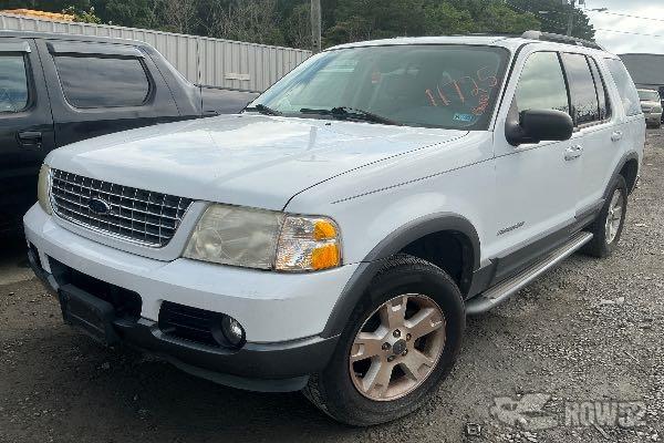 Photo of 2004 Ford Explorer