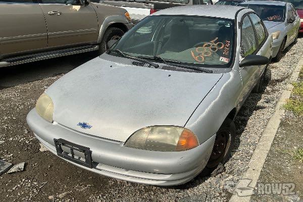 Photo of 2000 Chevrolet Metro