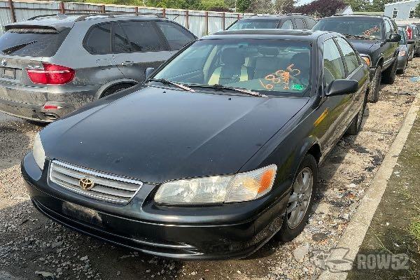 Photo of 2000 Toyota Camry