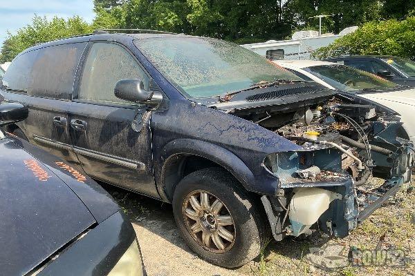 Photo of 2006 Chrysler Town & Country