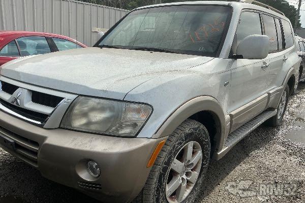 Photo of 2005 Mitsubishi Montero
