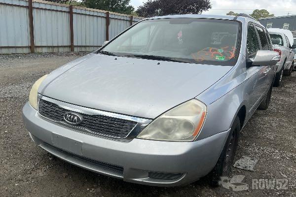 Photo of 2011 Kia Sedona