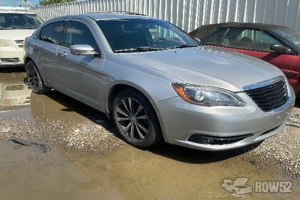 Photo of 2013 Chrysler 200