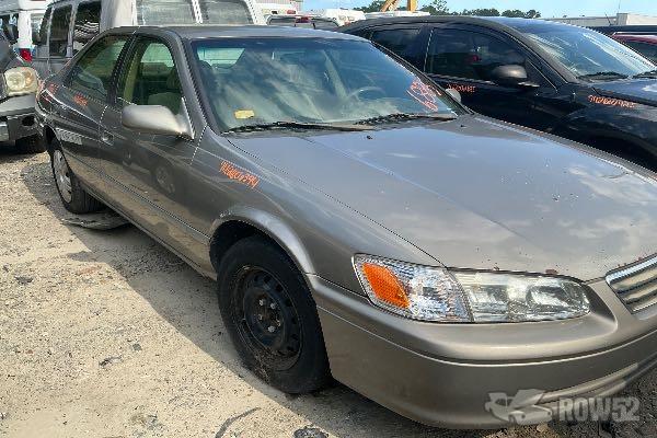 Photo of 2000 Toyota Camry