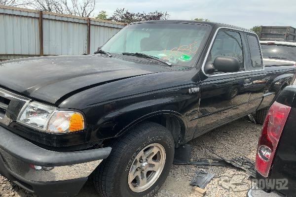 Photo of 2002 Mazda Truck