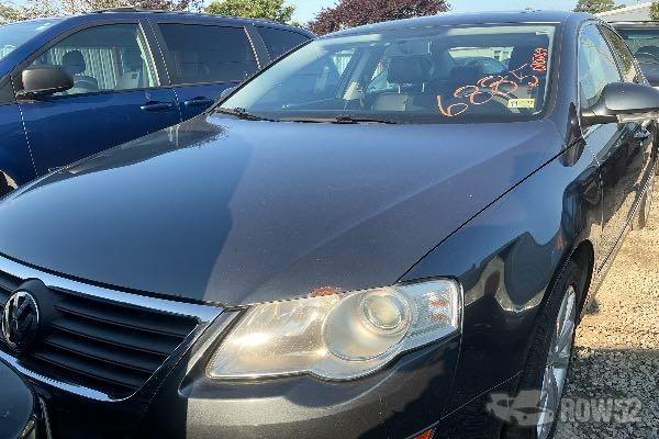 Photo of 2010 Volkswagen Passat