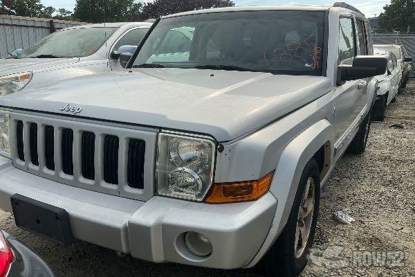 Photo of 2006 Jeep Commander