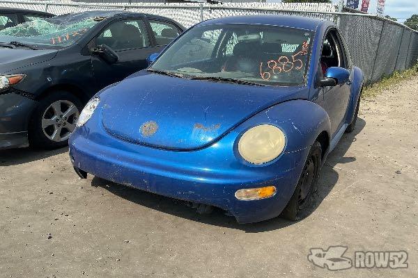 Photo of 2003 Volkswagen New Beetle