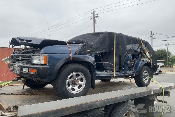 Photo of 1994 Nissan Pathfinder