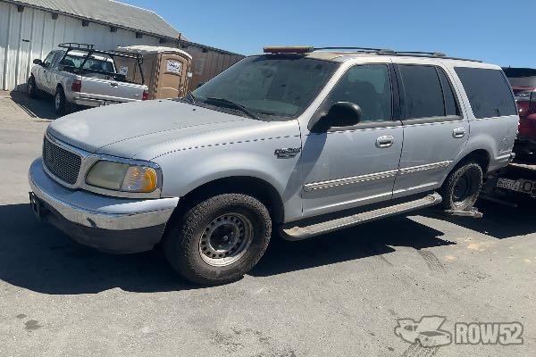 Photo of 2002 Ford Expedition