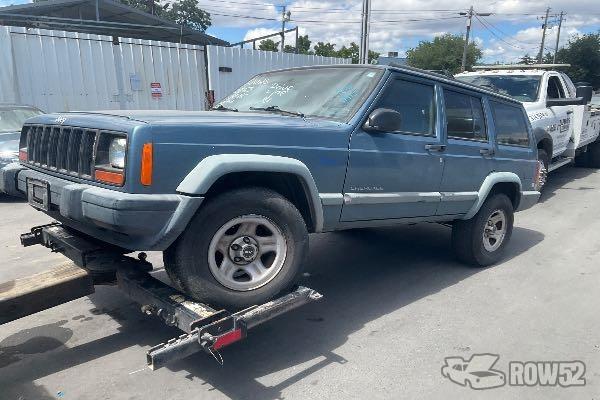 Photo of 1998 Jeep Cherokee