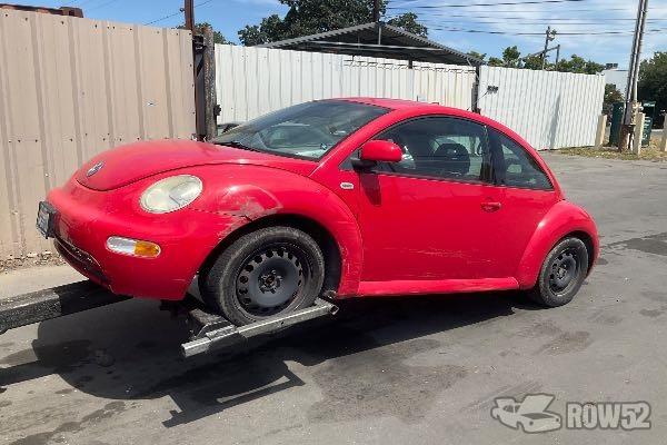 Photo of 1999 Volkswagen New Beetle
