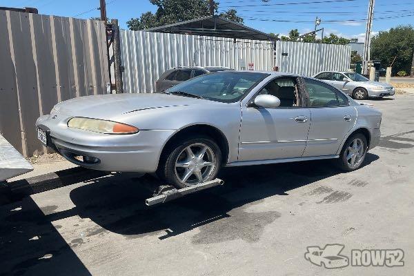 Photo of 2001 Oldsmobile Alero