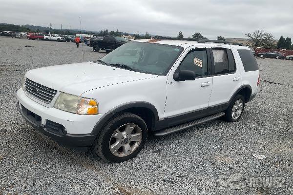 Photo of 2003 Ford Explorer