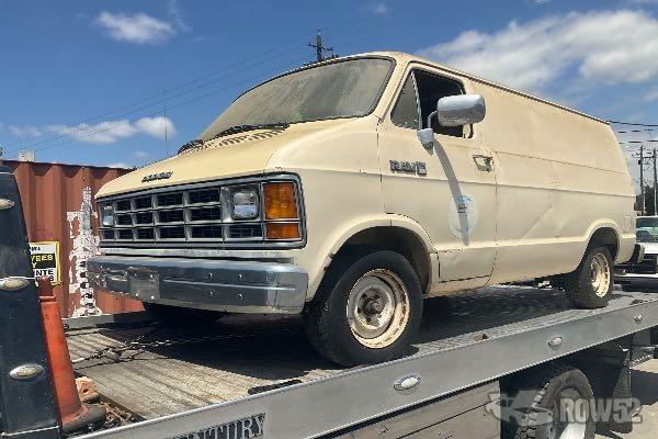 Photo of 1989 Dodge Ram Van