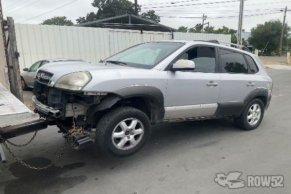 Photo of 2005 Hyundai Tucson