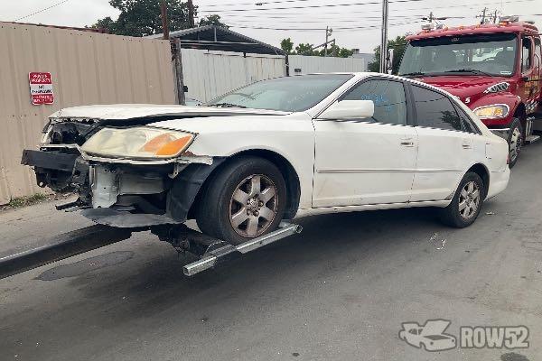 Photo of 2000 Toyota Avalon