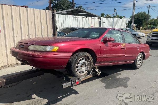 Photo of 1995 Ford Taurus