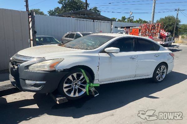 Photo of 2015 Nissan Altima