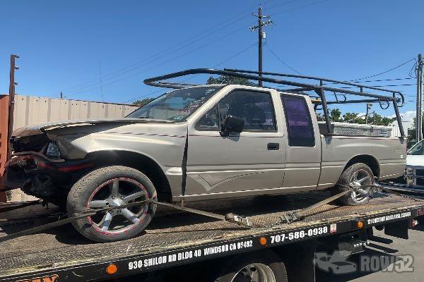 Photo of 1992 Isuzu Pickup
