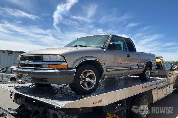 Photo of 2001 Chevrolet S10 Pickup