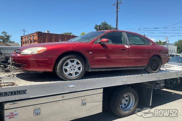 Photo of 2001 Ford Taurus