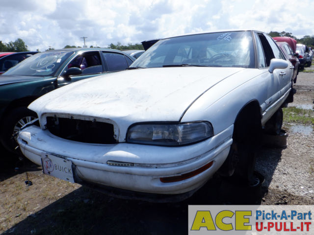 Photo of 1999 Buick Lesabre