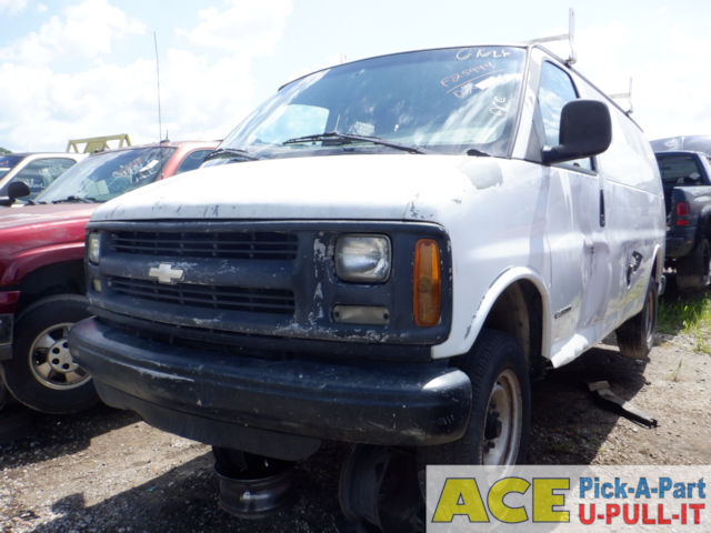 Photo of 2002 Chevrolet Express 2500 Van