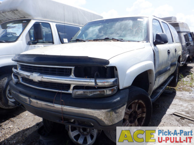 Photo of 2003 Chevrolet Suburban 1500