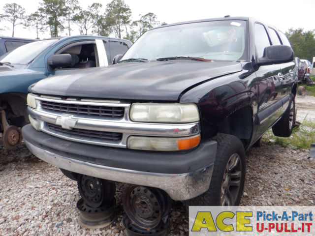 Photo of 2003 Chevrolet Tahoe