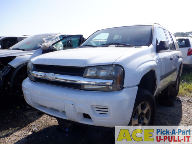 Photo of 2004 Chevrolet Trailblazer