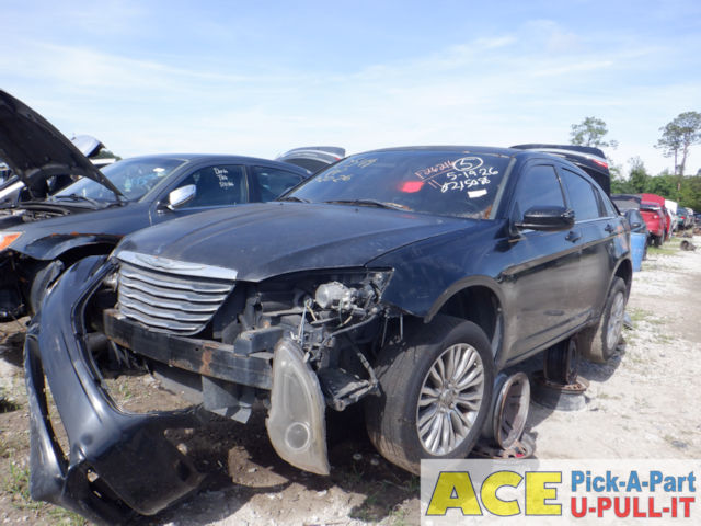 Photo of 2011 Chrysler 200